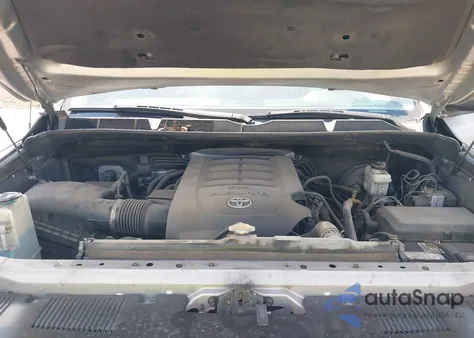 2017 Toyota Tundra Sr5 4.6L V8 из США, поврежденный, VIN 5TFEM5F10HX110086